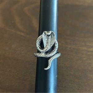 New Silver Metal Cobra Snake Ring. Adjustable.